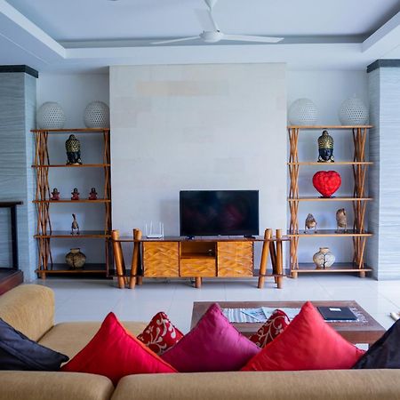 The Kumpi Villas Seminyak Exterior foto