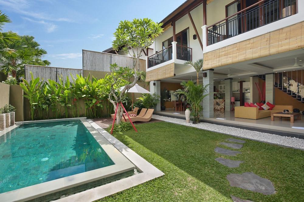 The Kumpi Villas Seminyak Exterior foto