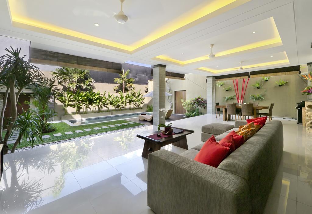 The Kumpi Villas Seminyak Exterior foto
